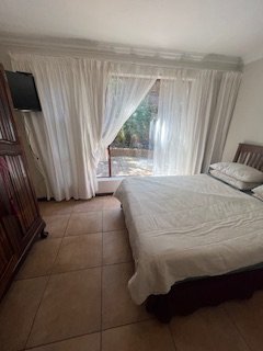  Bedroom Property for Sale in Outeniqua Strand Western Cape